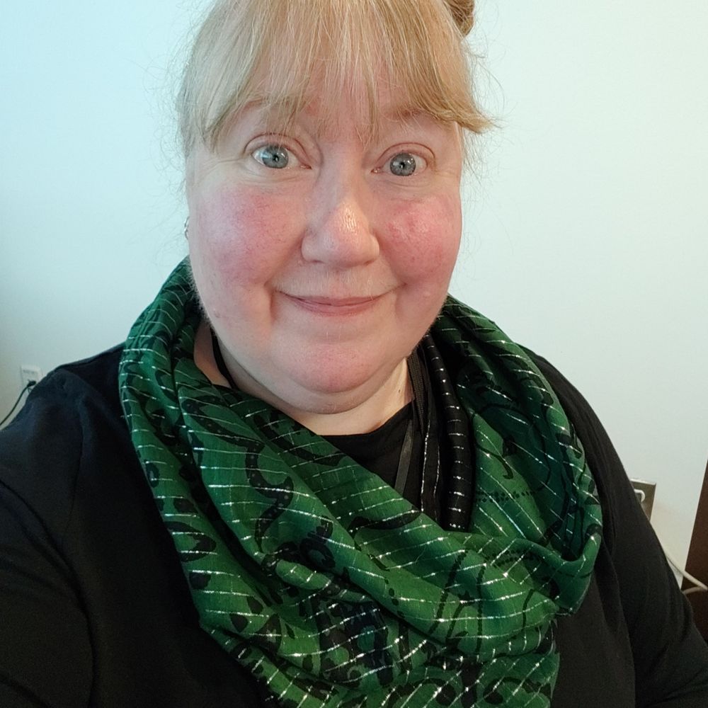 Debbie Jones (she/they; name sign: DJ)