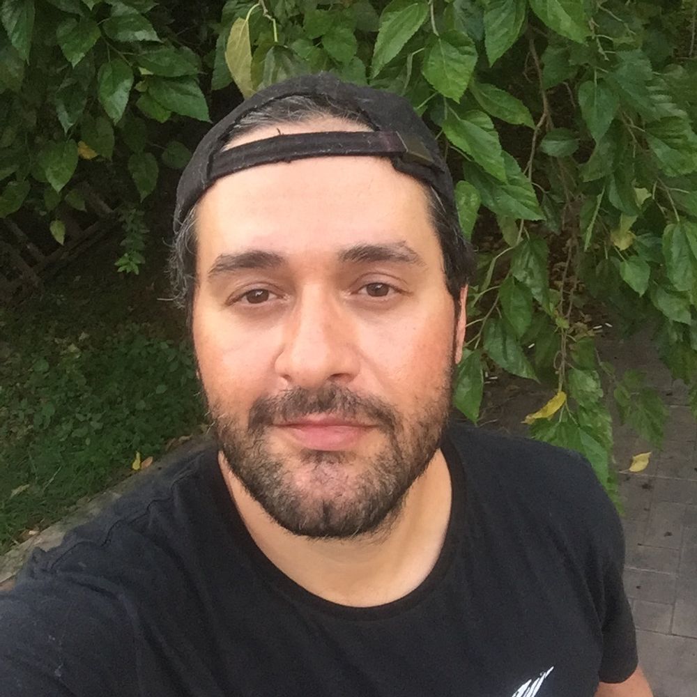 André