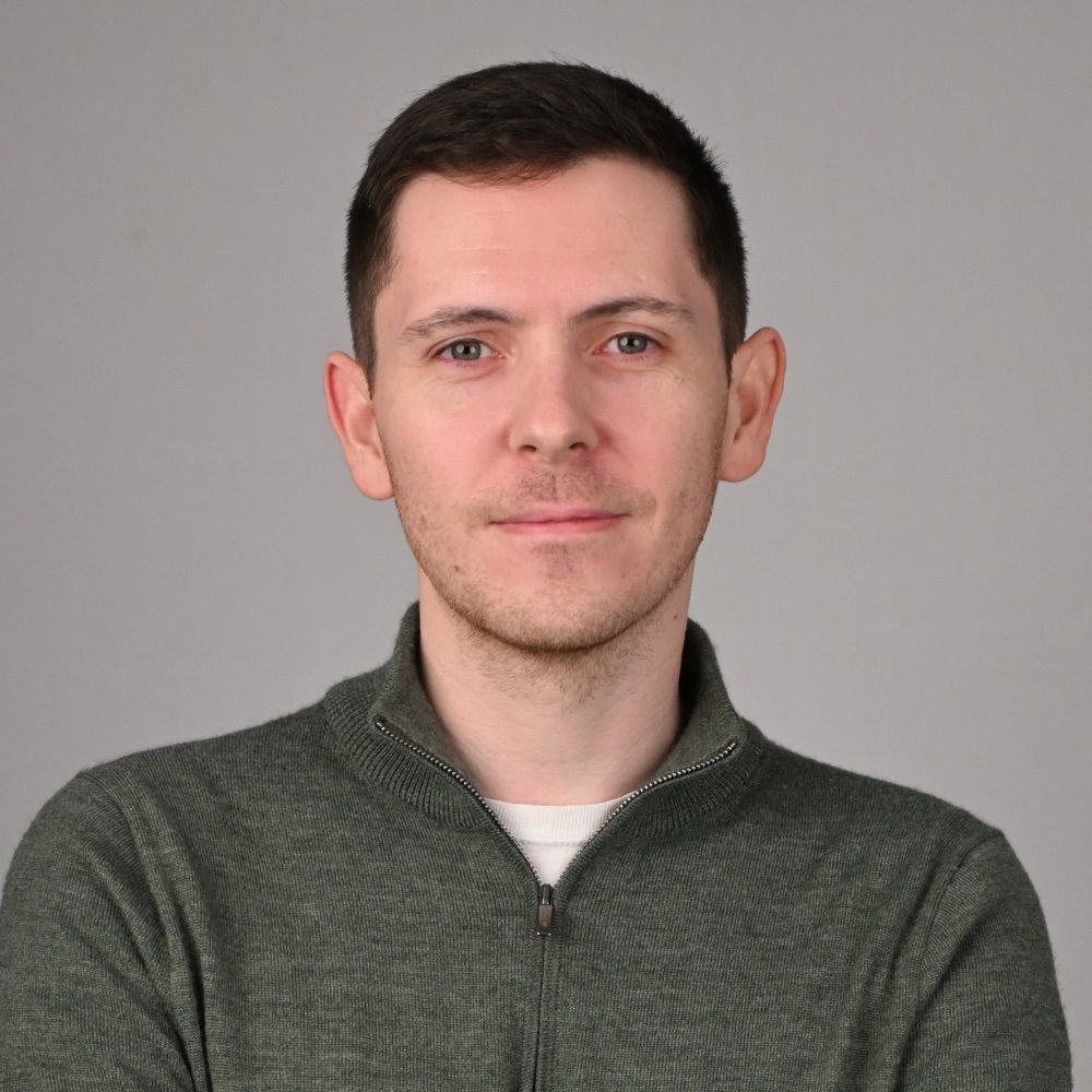 Christopher Adams
