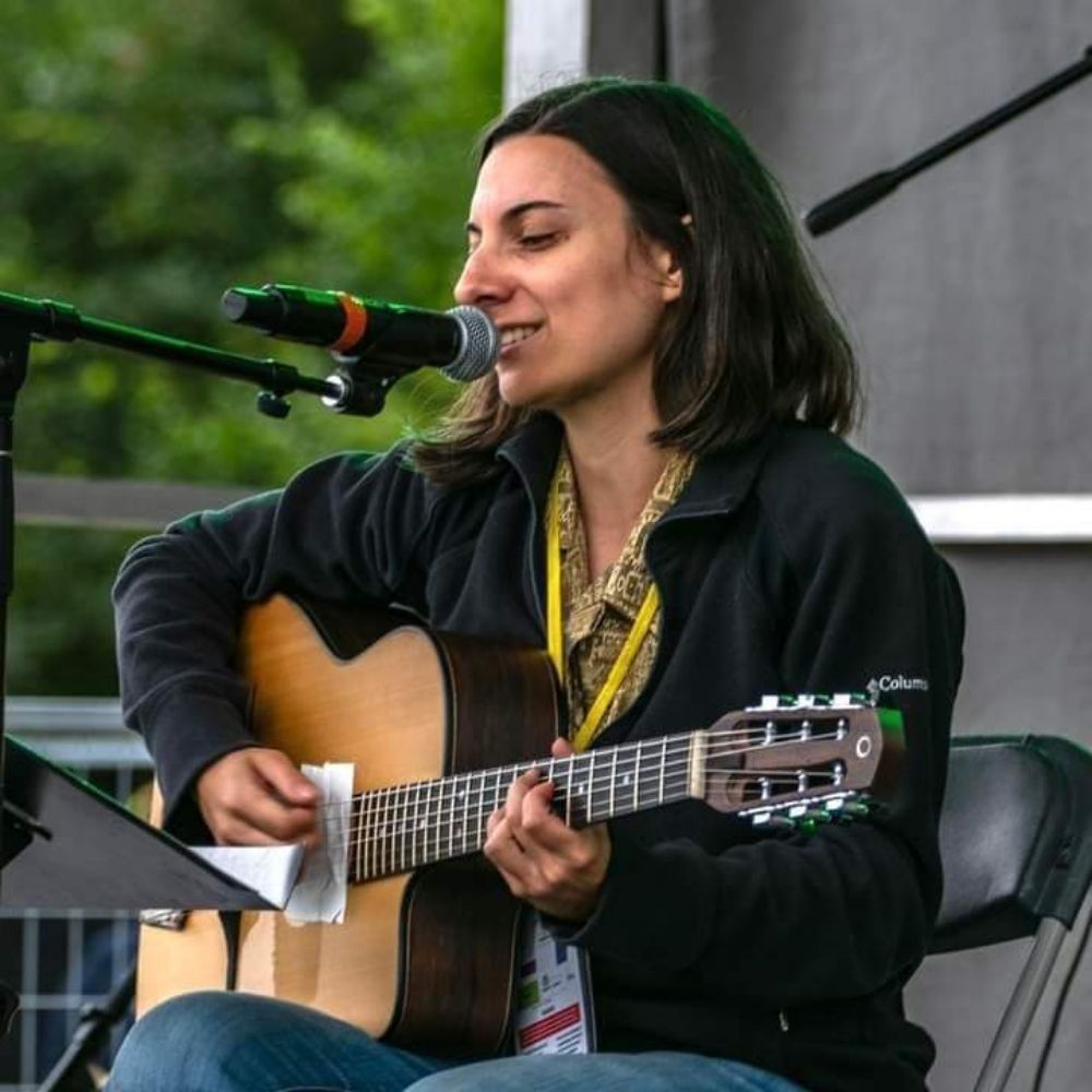 Amanda L. Darveau