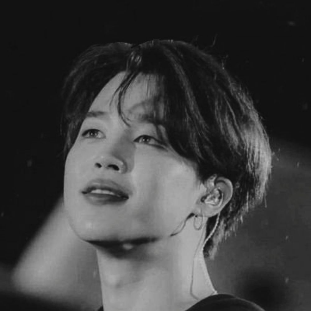 𝙟𝙢𝙤𝙤𝙣𝙡𝙞𝙜𝙝𝙩ˢᵉᵛᵉⁿᵗᵃⁿ