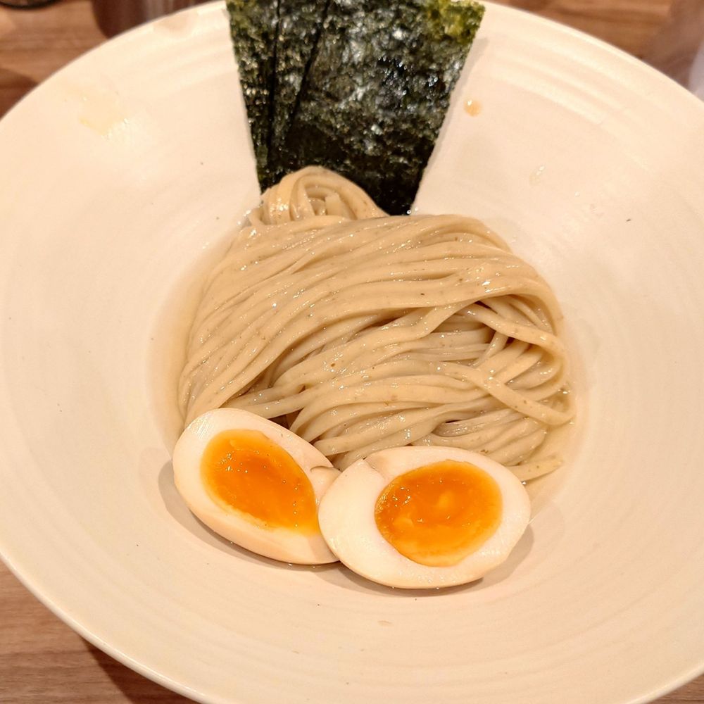 ろい