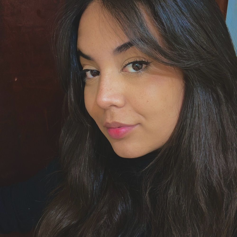 Isabela Colombo