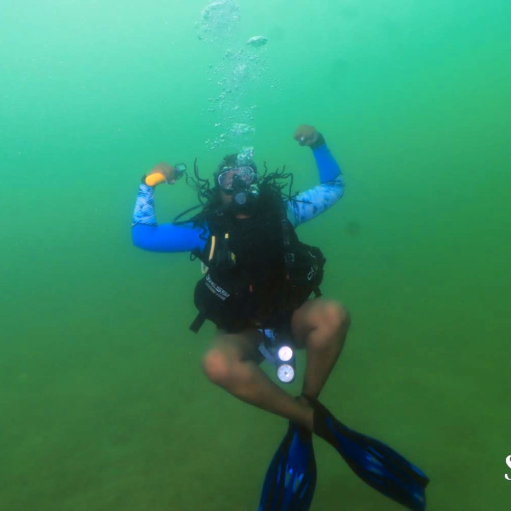 Diva In The Deep Scuba