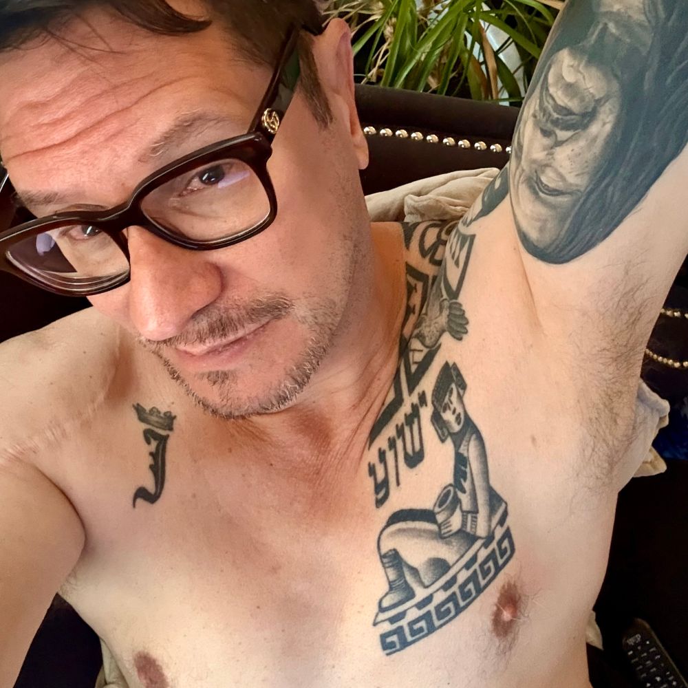 Johnny the Slut ♠️