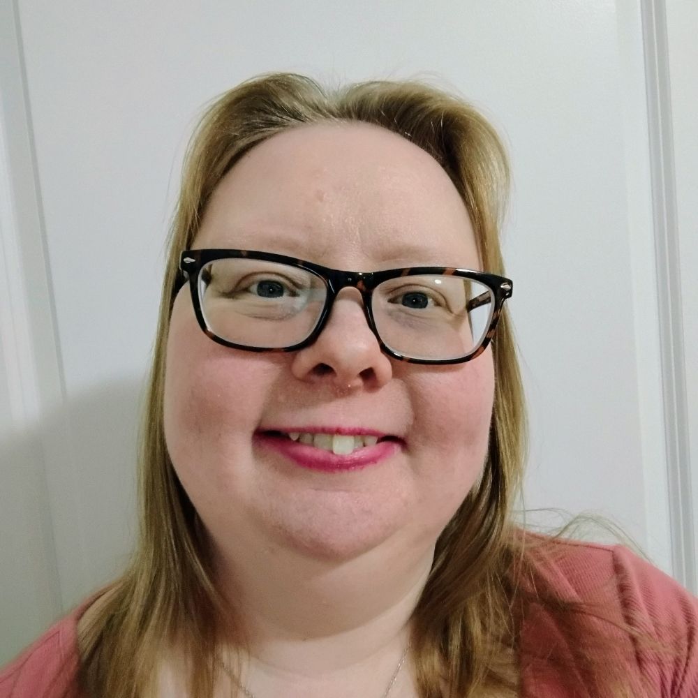 Victoria L McKalvia