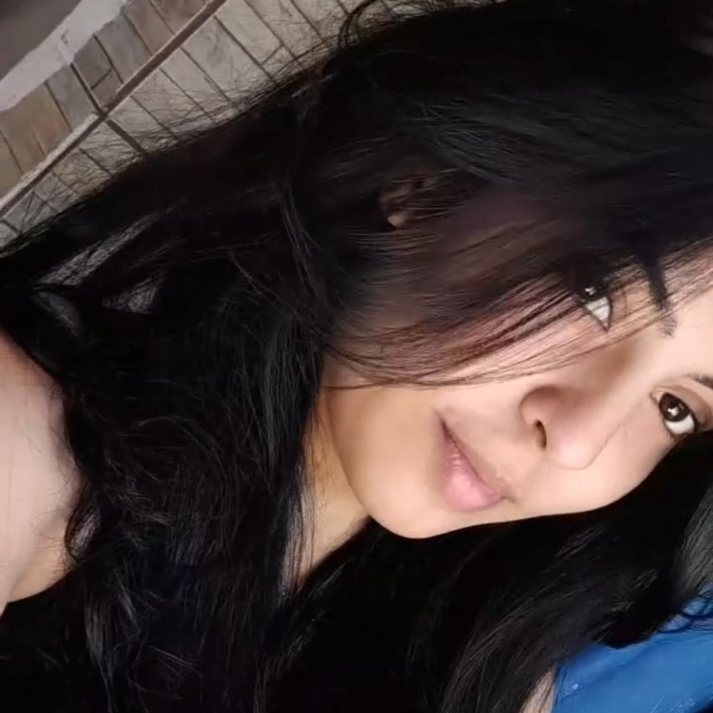 Maria Julia.