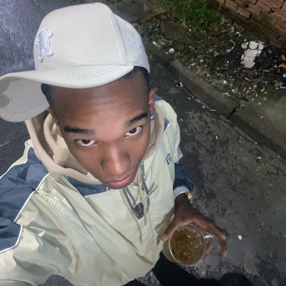 𝔬 𝔲́𝔩𝔱𝔦𝔪𝔬 𝔯𝔬𝔪𝔞̂𝔫𝔱𝔦𝔠𝔬 🌹😔