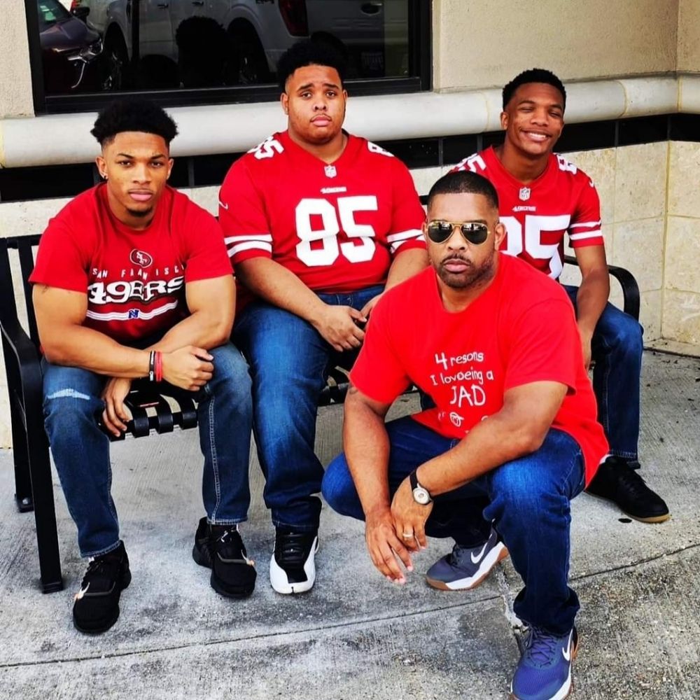 Dahonorable49er