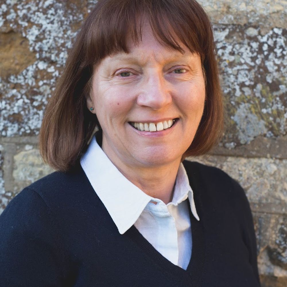 Dr Gill Chumbley