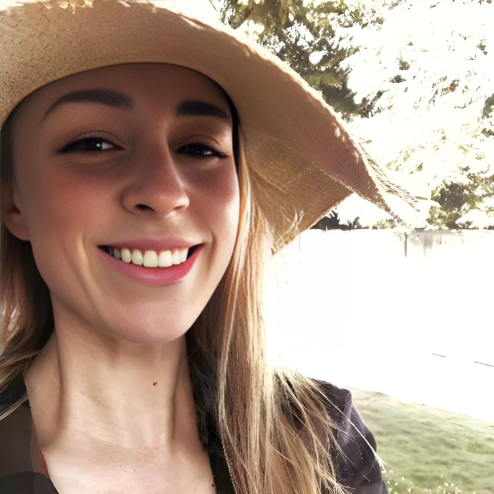 Laura Bertram-Bula