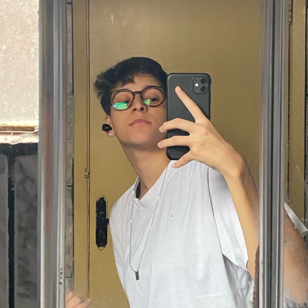 Thay 🦦