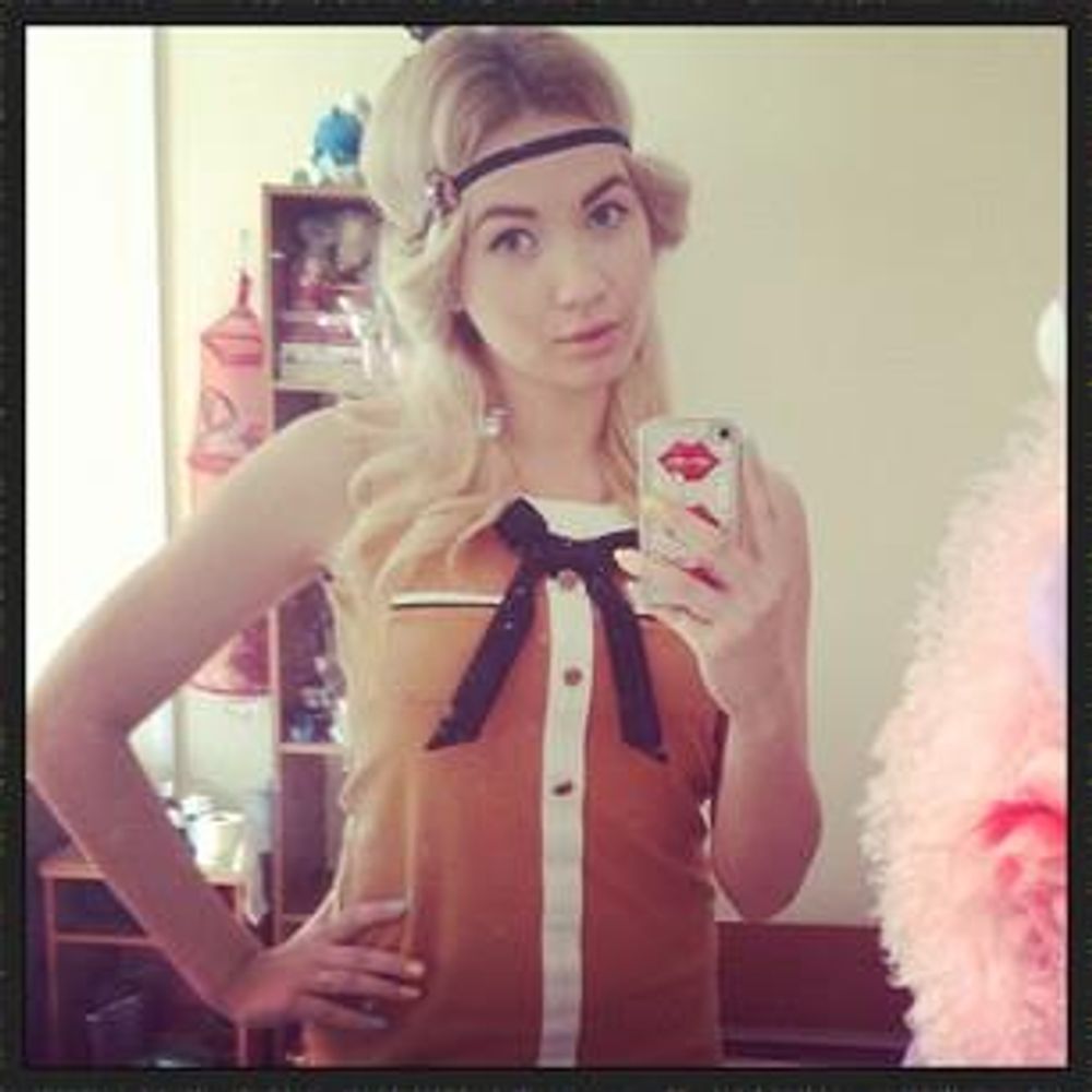 Girly Lillie