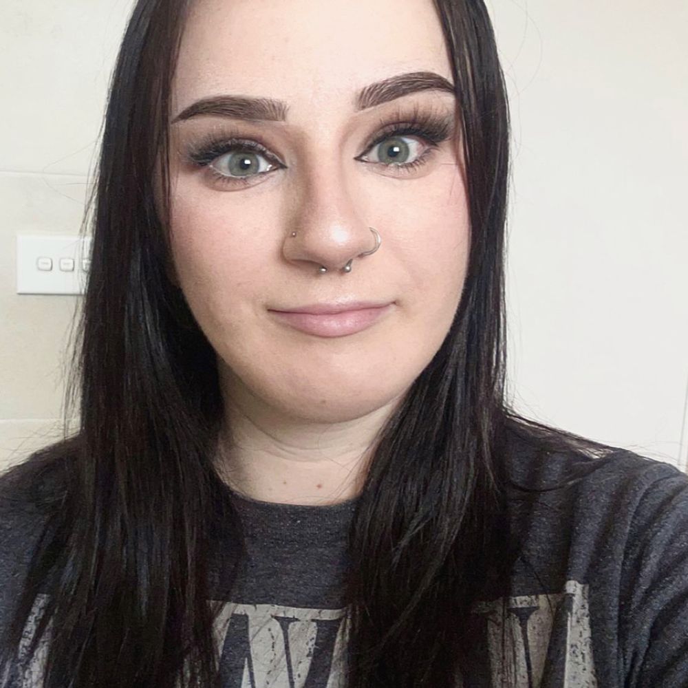 discounthexgirl.bsky.social