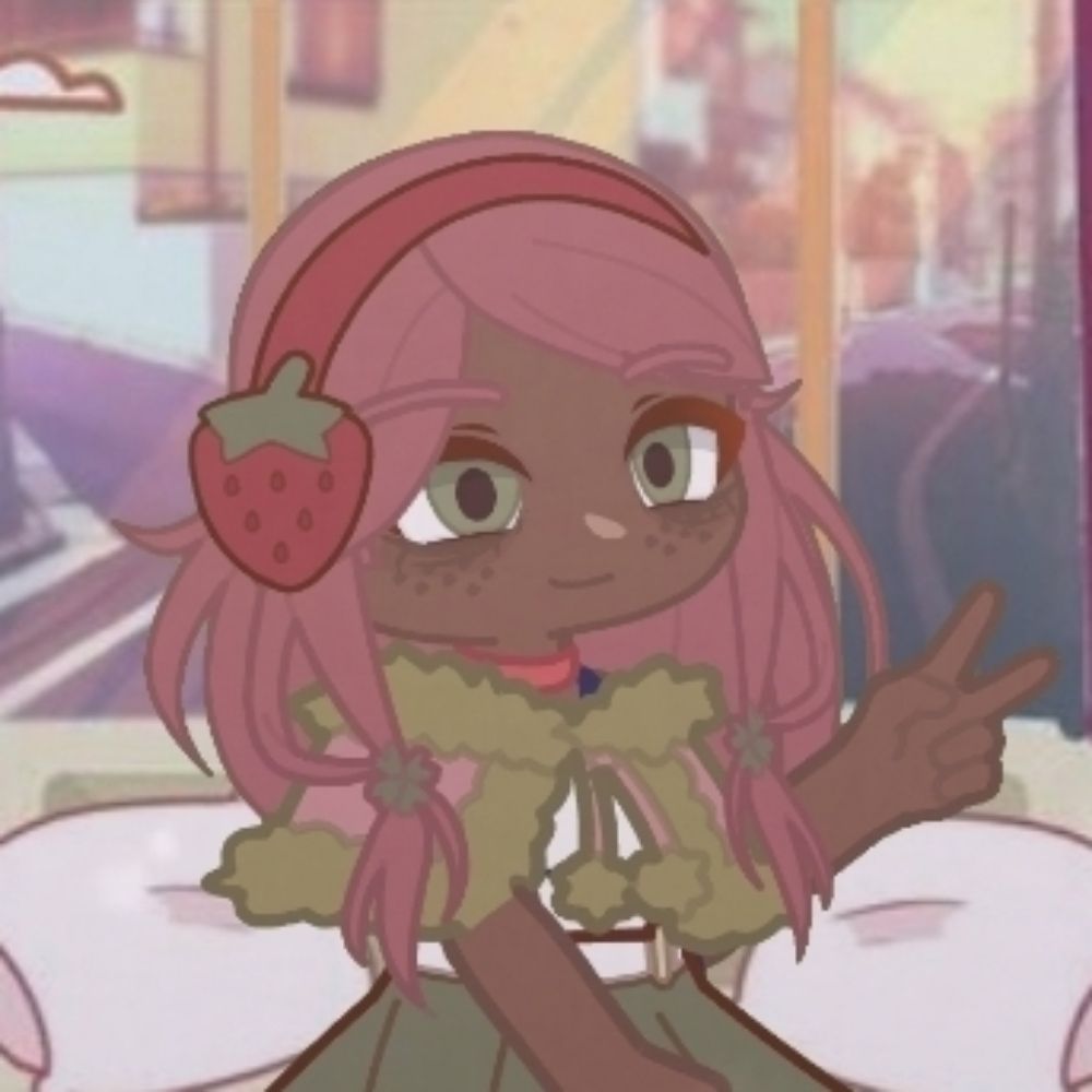 ~☆°•🍓 moldey strawberry🍓 °•☆~