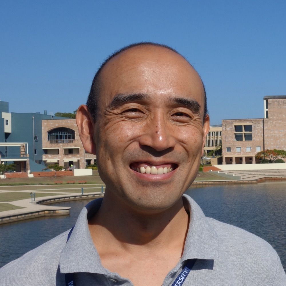 Tomo Yamada 