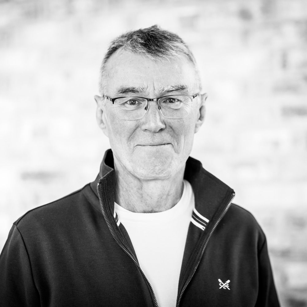 Chris W Loughlan