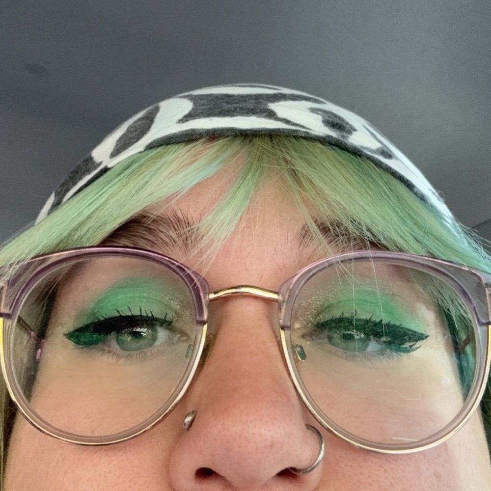 angela