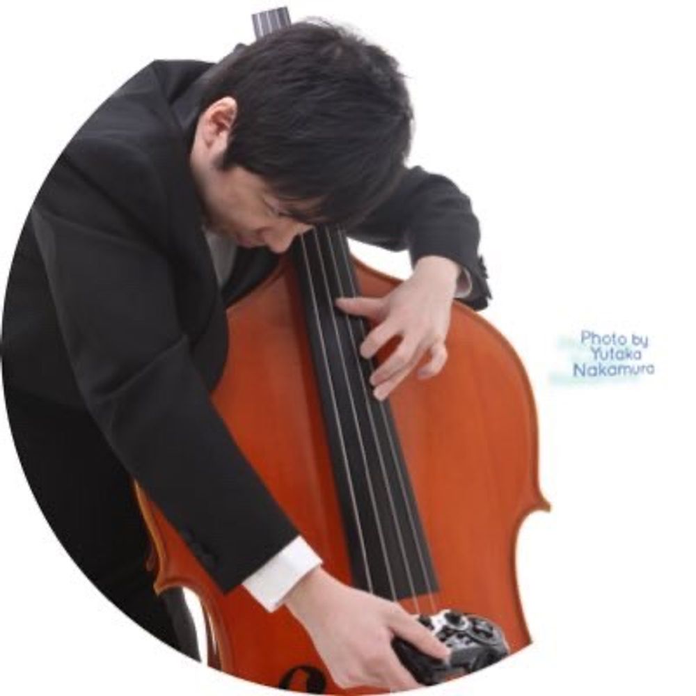 橋本 慎一　ゲーマーコントラバス奏者