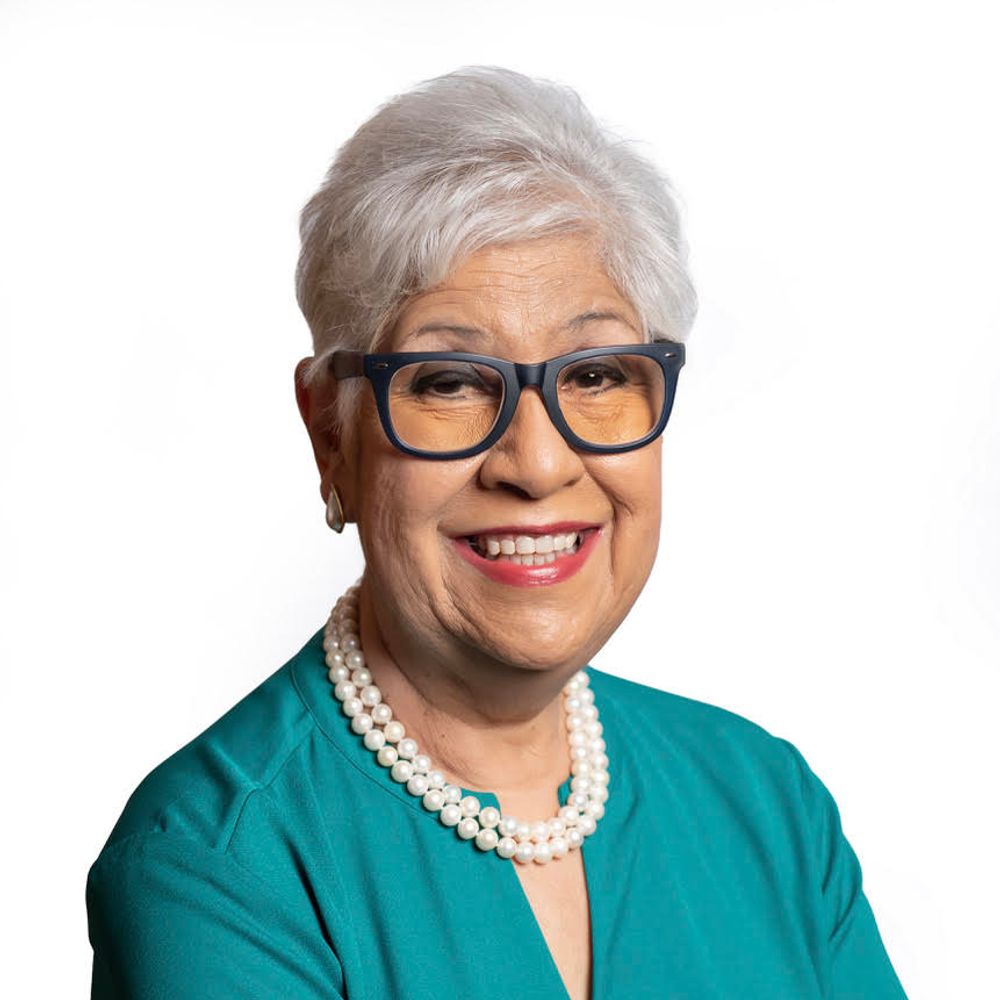 Dr. Margarita Calderón