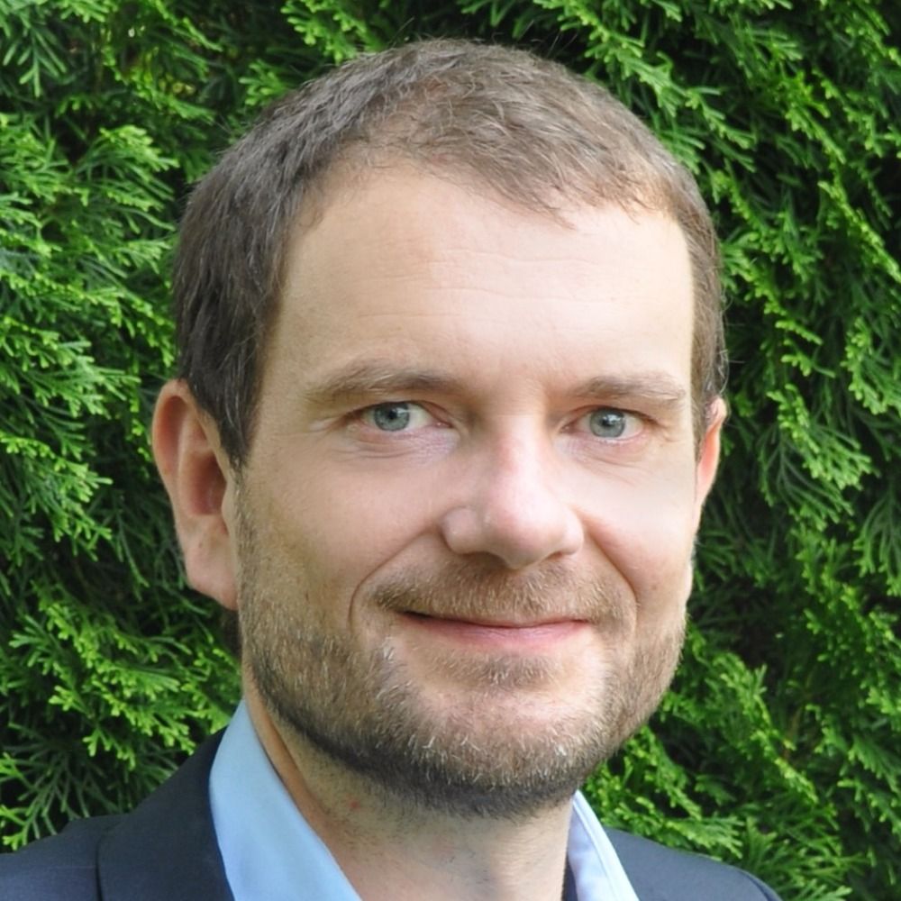 Jonathan F Schulz