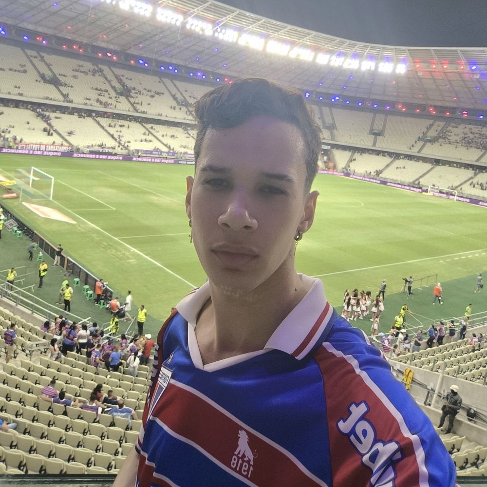 Cauã Reis 🇫🇷