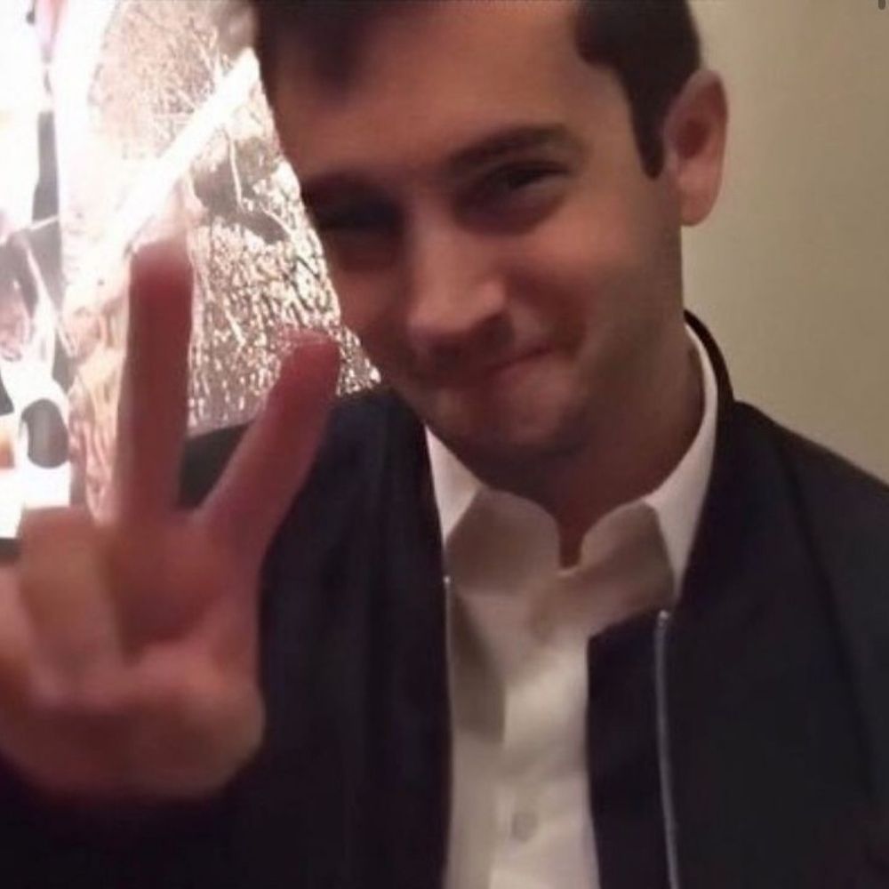 nicholas |-/