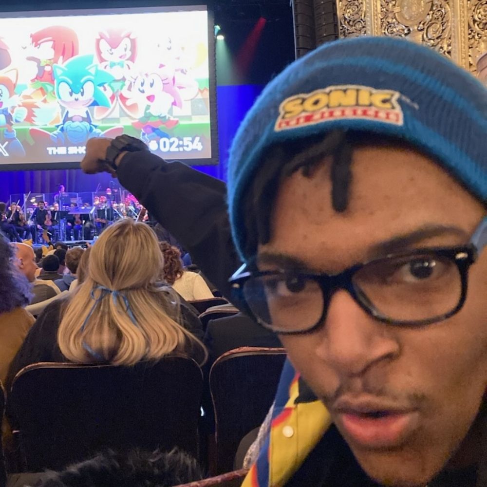 MEGA DOMINIC