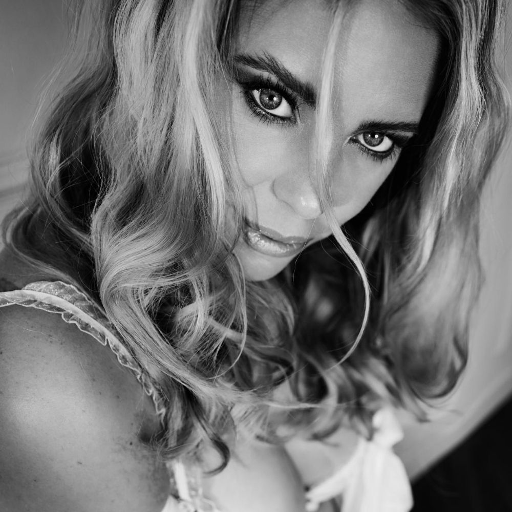 Jadore_modelpage
