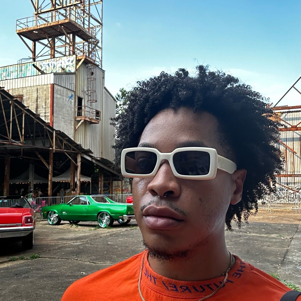 the black Corbin Bleu
