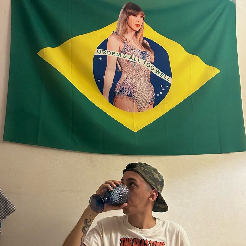 Léo de Leandro 🏳️‍🌈⃤.