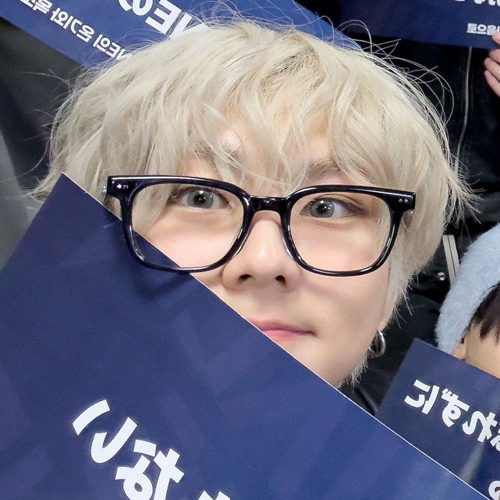 Suppermassive black hole “Jungwon”