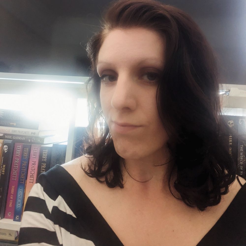 Sophie Summers - Dark Fantasy Author