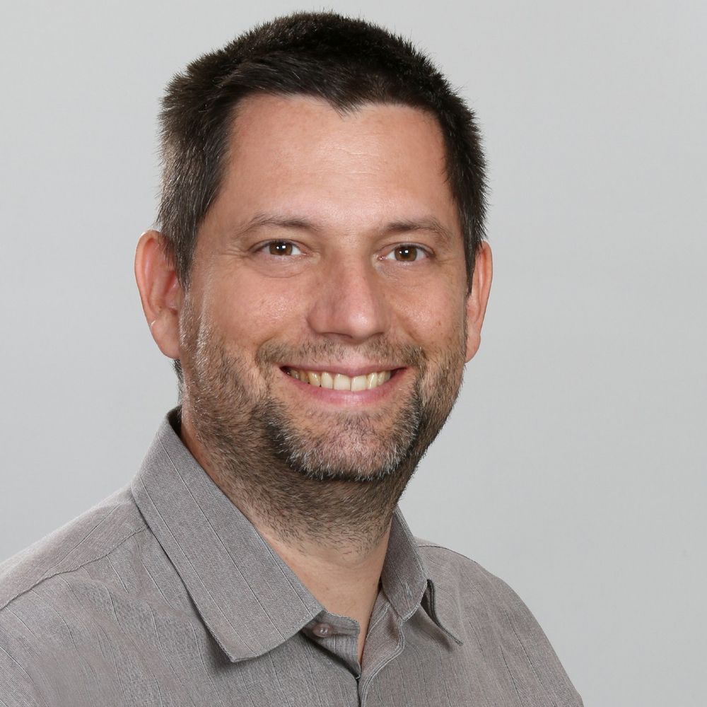 András Tartally 🐜