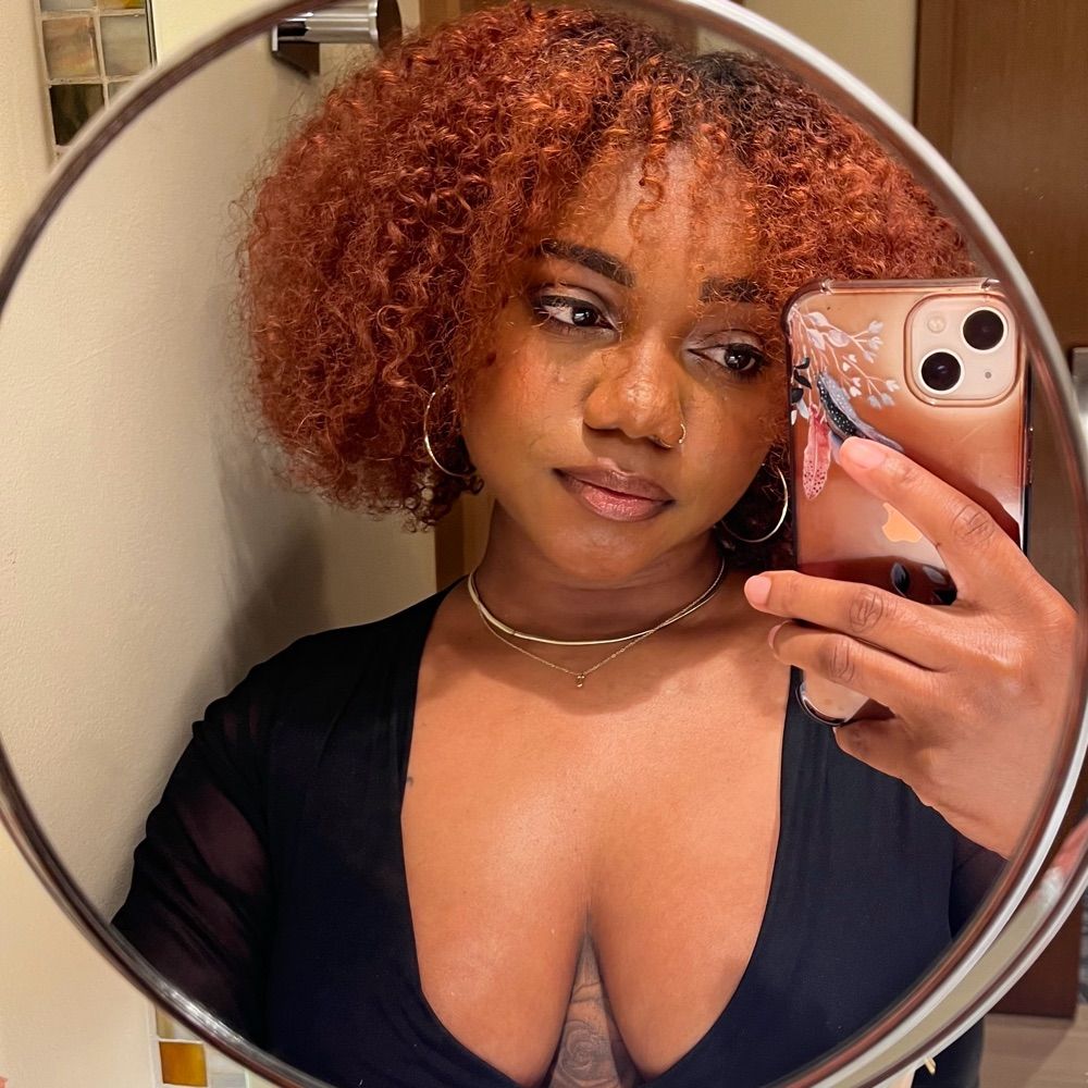 tiona.