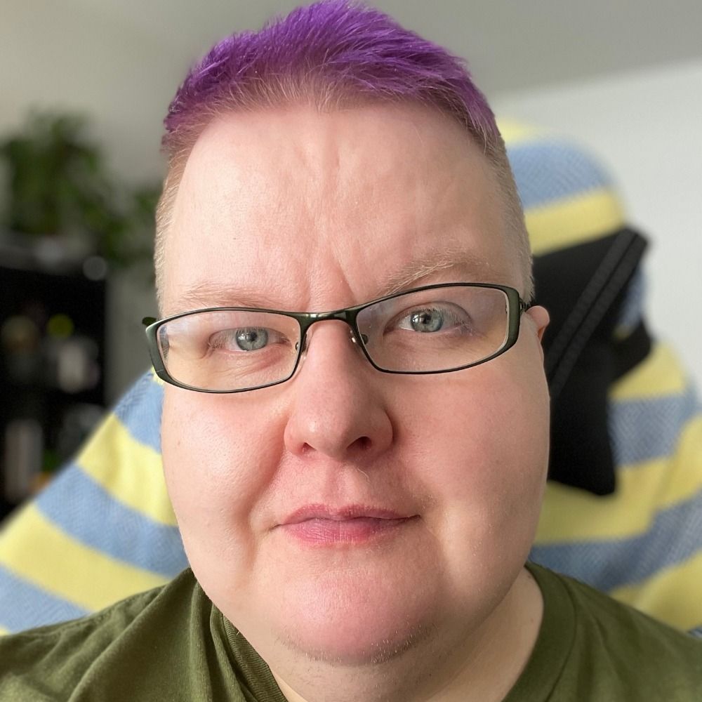 Tia Fielding (they/them)