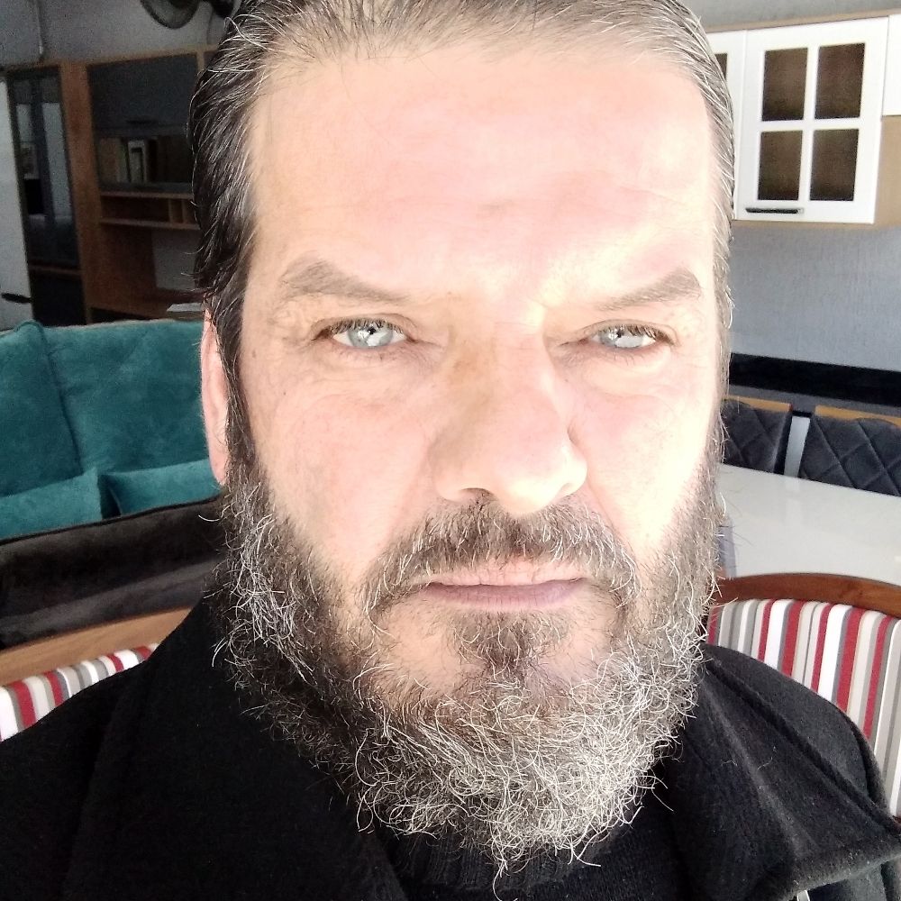 Marcelo Machado