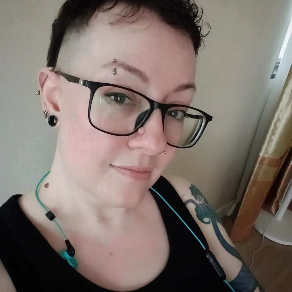 Nix Kelley (they/them)
