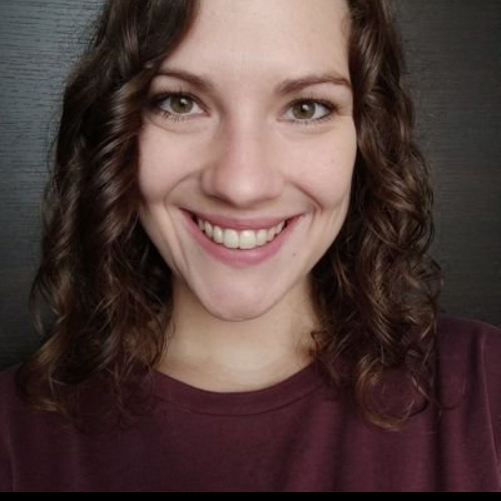 Dr. Alexandra Lux