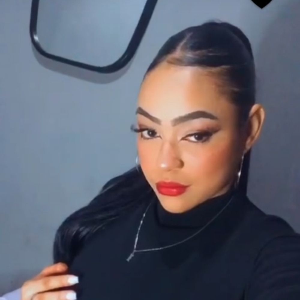 Fabíola Bastos 