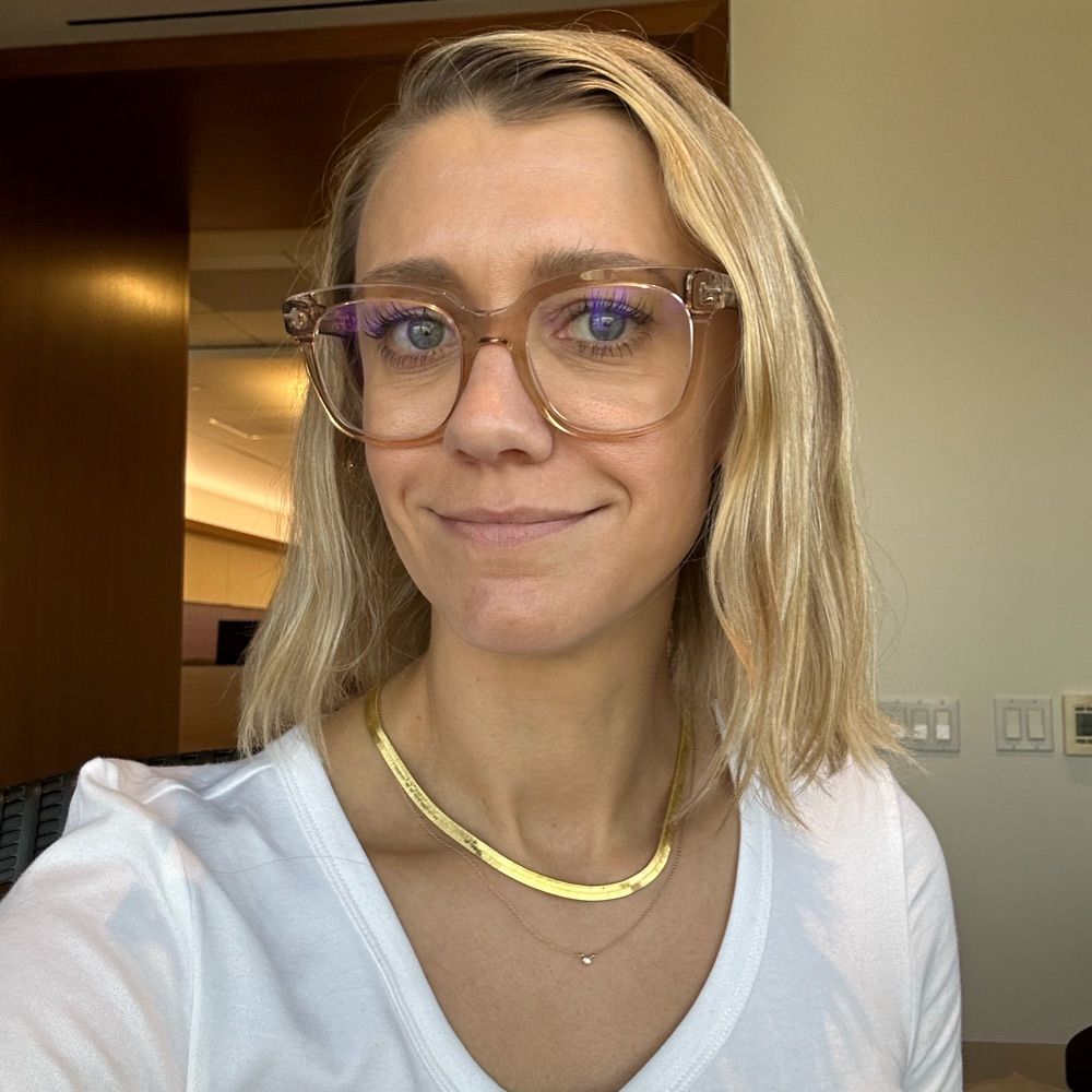 Adriane Hoff
