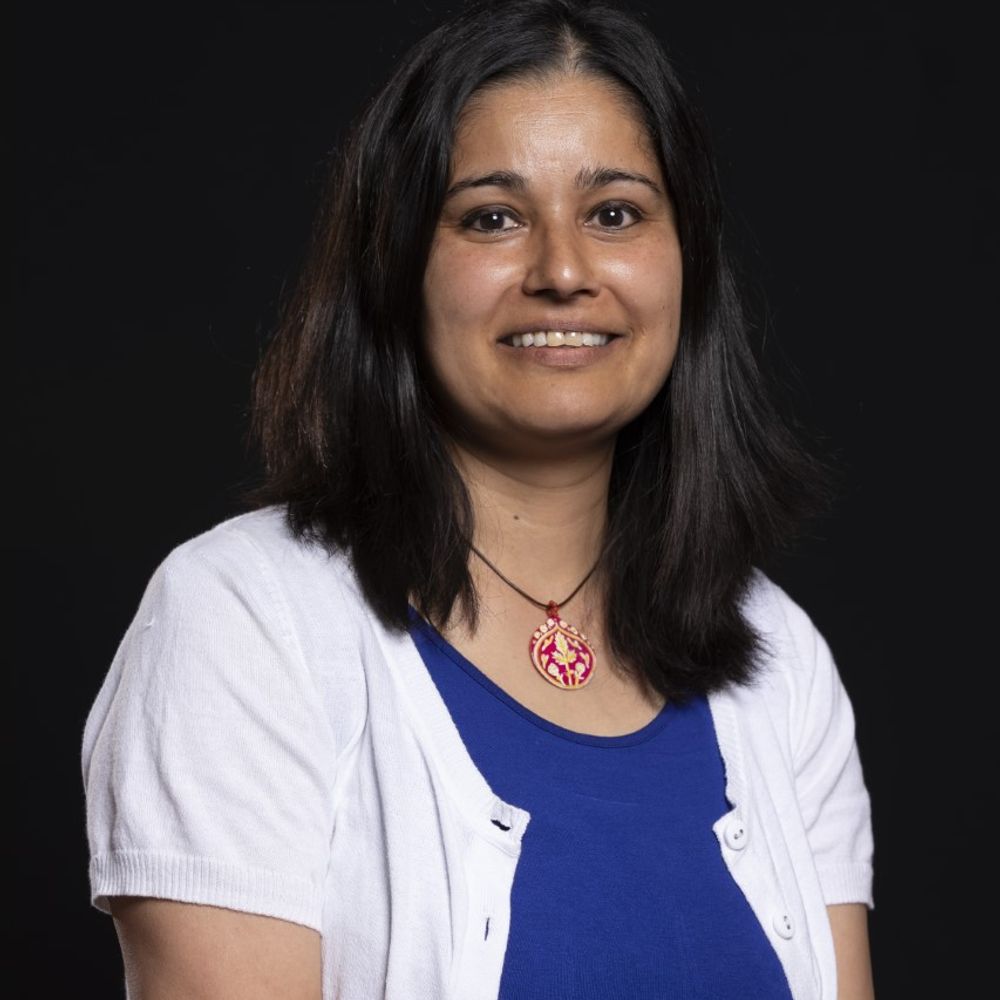 Dr. Nasreen Majid 