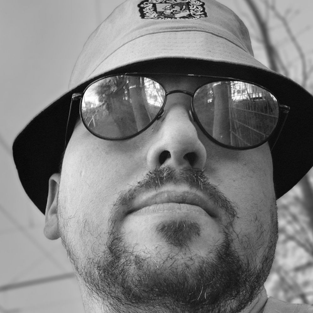 DOCKOELLEWOOD.DE