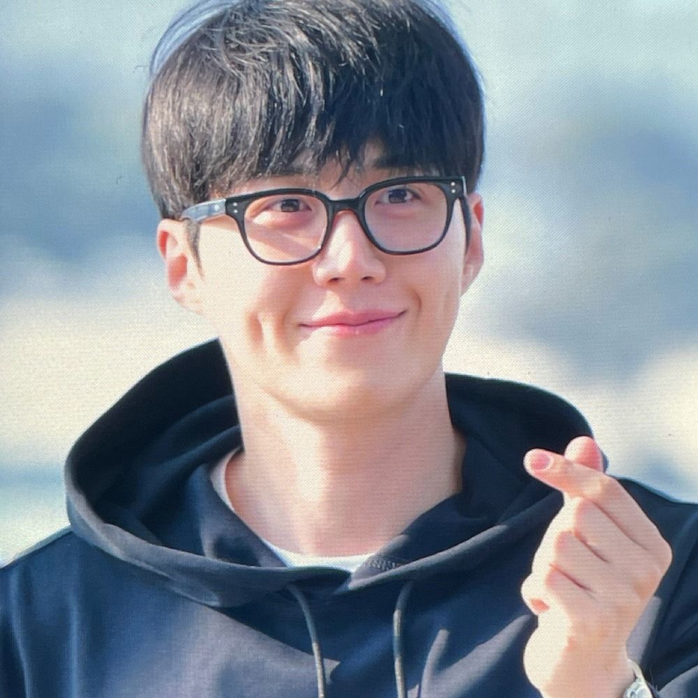 Hong Dushik