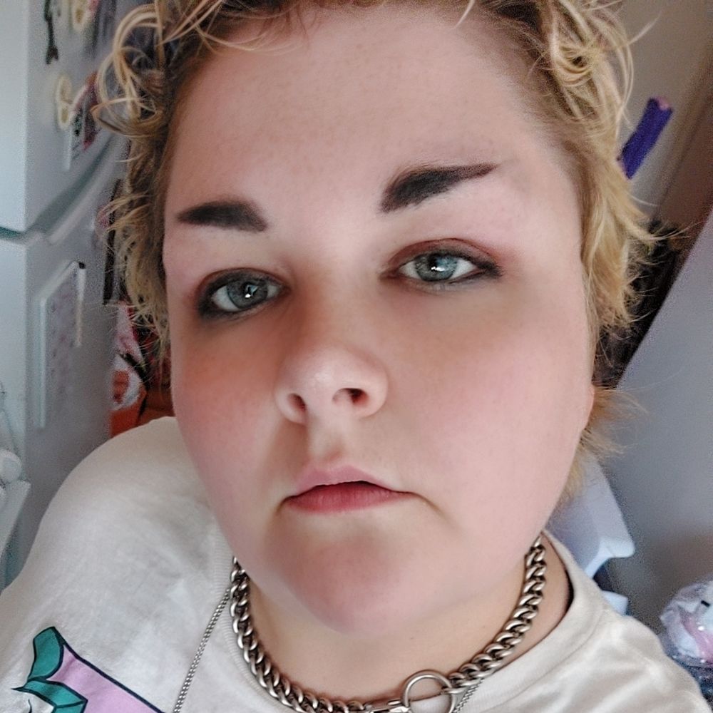 Teddy [they/them]