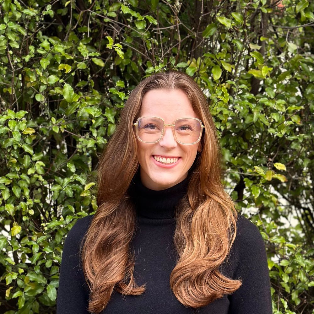 Zoe G Phillips