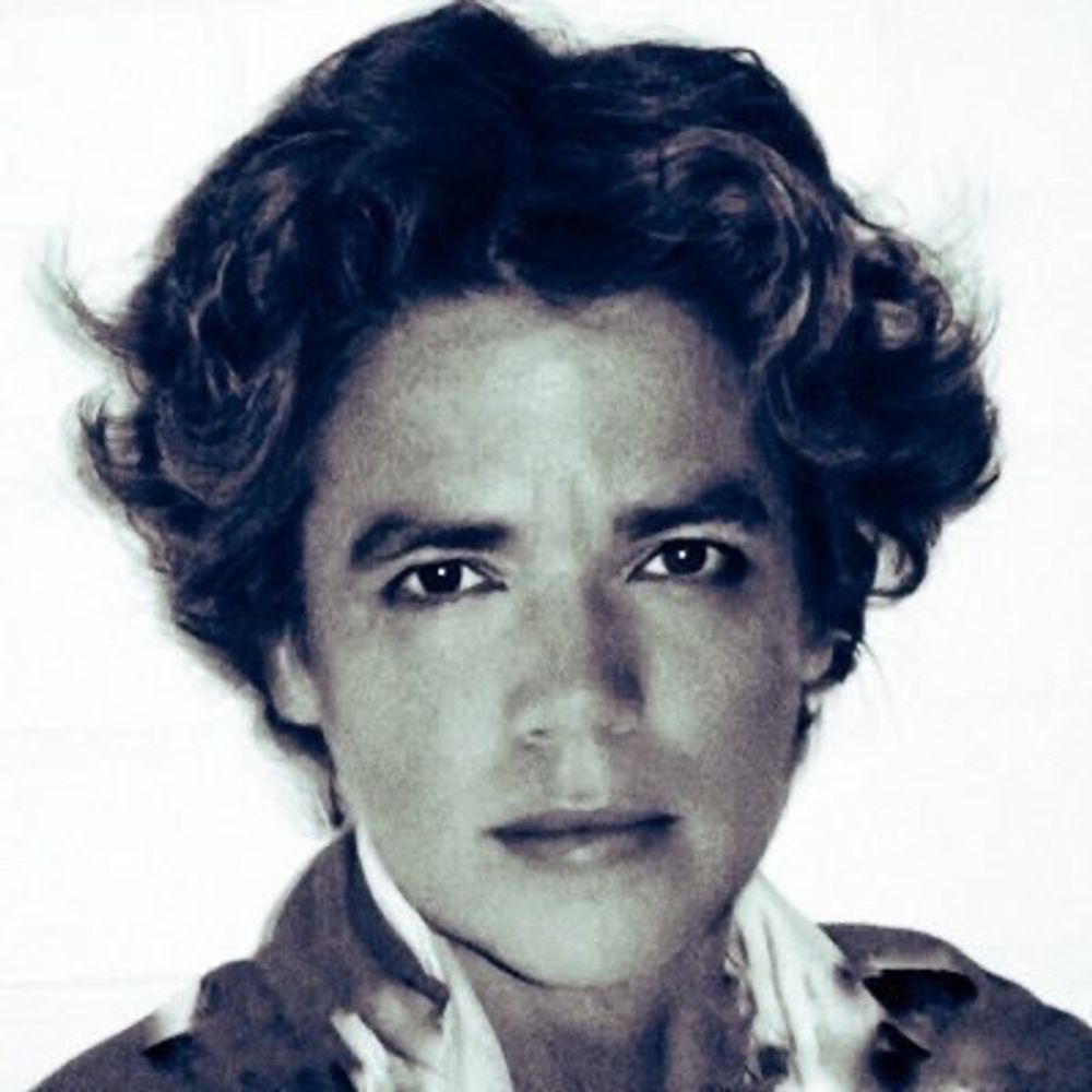Maria Benaim 