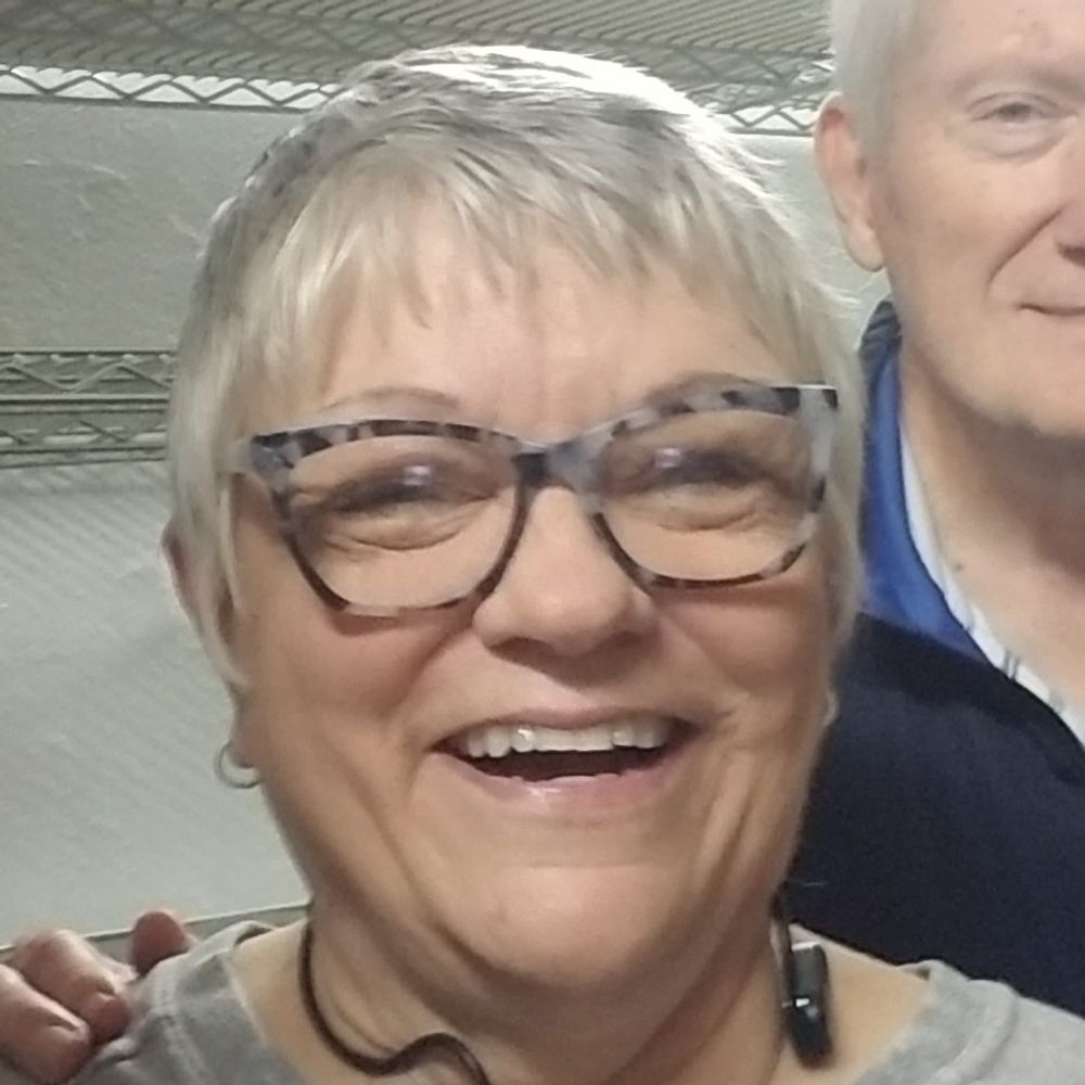 lulaellen.bsky.social profile picture
