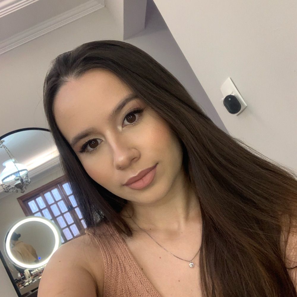 Amanda Aguiar 