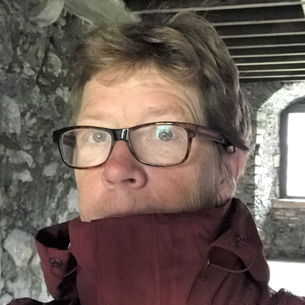 Lori Ayre